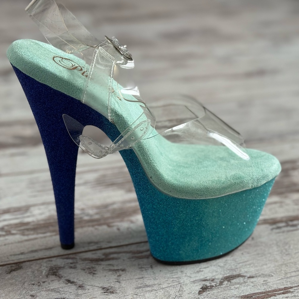 Like new Pleaser mermaid platf heels.